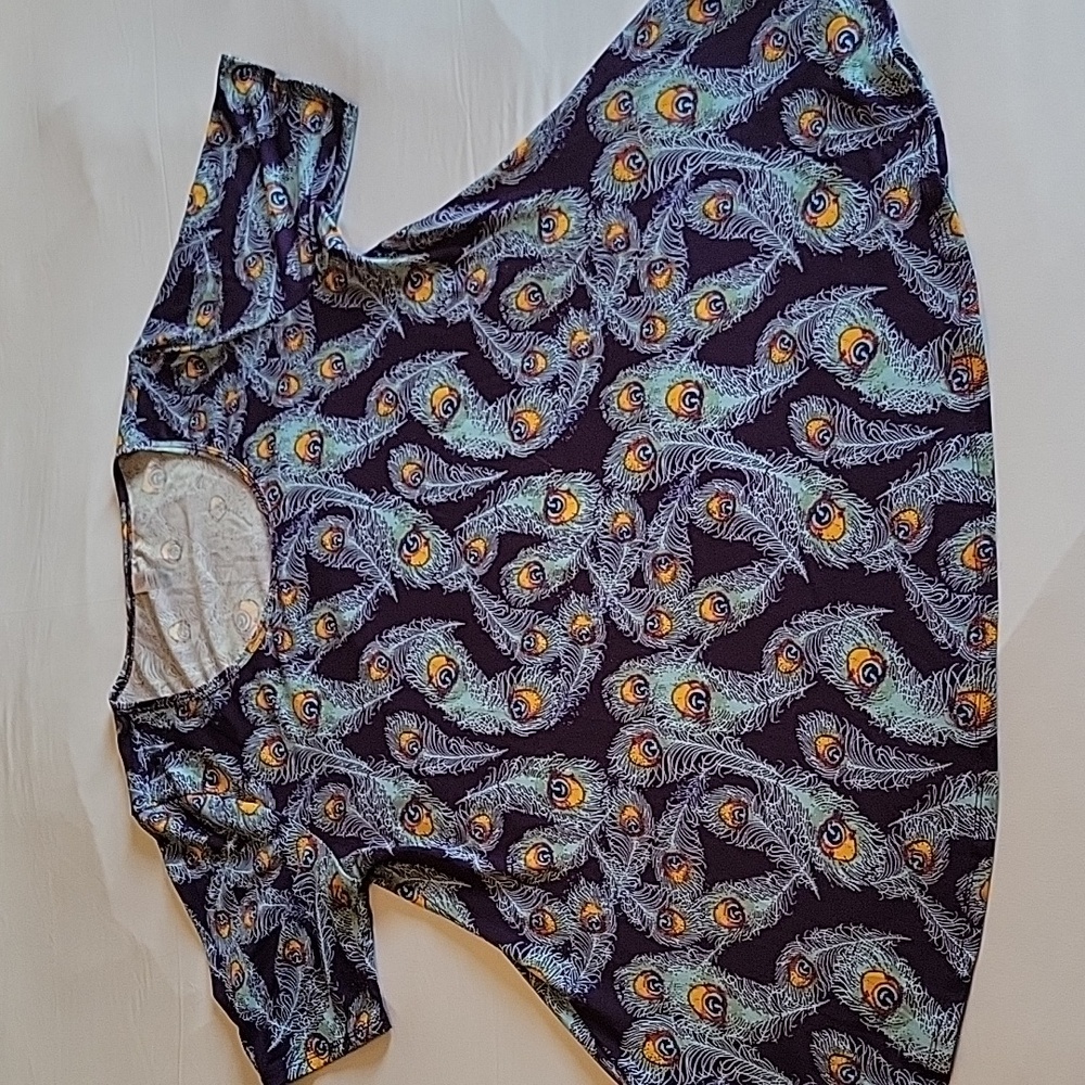 LuLaRoe short sleeve top,  Size Large